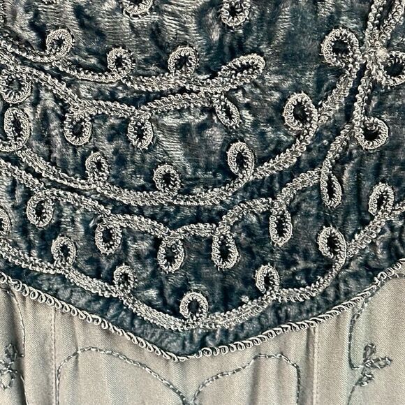 SOFT SURROUNDINGS Womens Rayon Velvet Embroidered Trim Tunic Top Boho Size L(?) - Picture 5 of 11